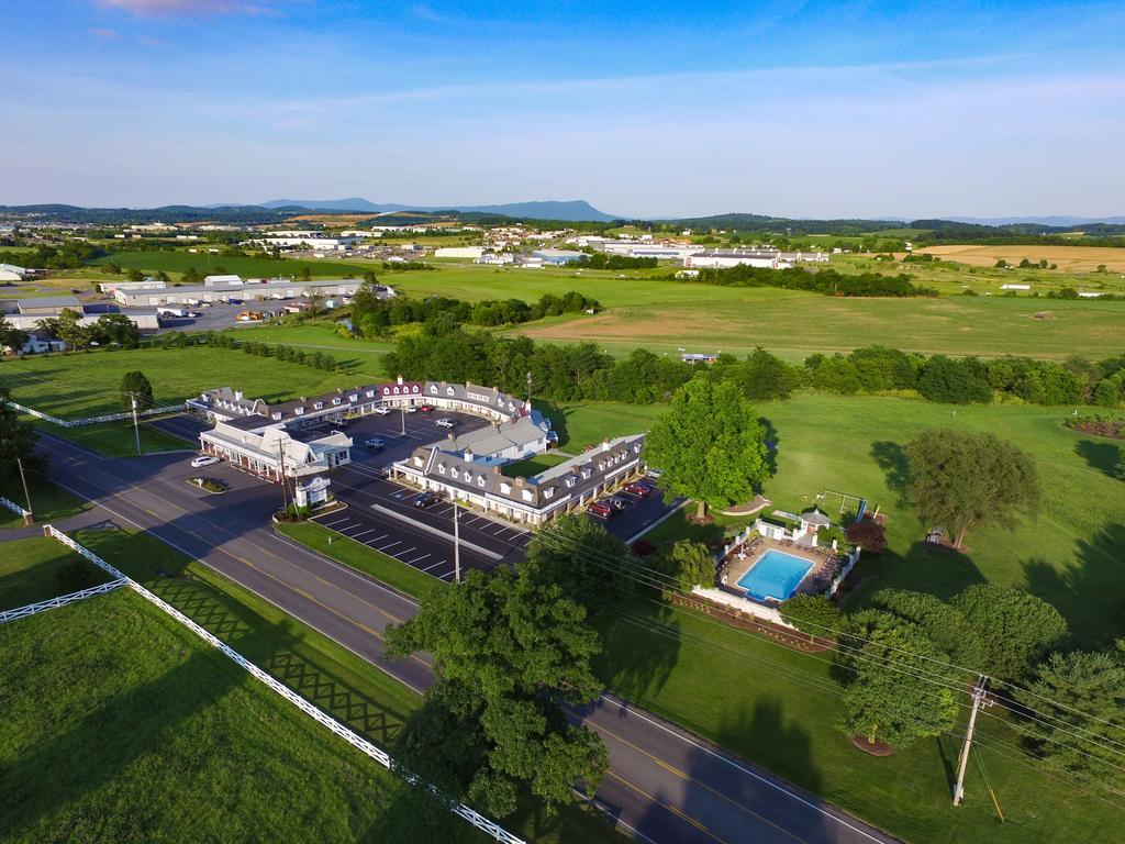 The Village Inn Harrisonburg Zewnętrze zdjęcie